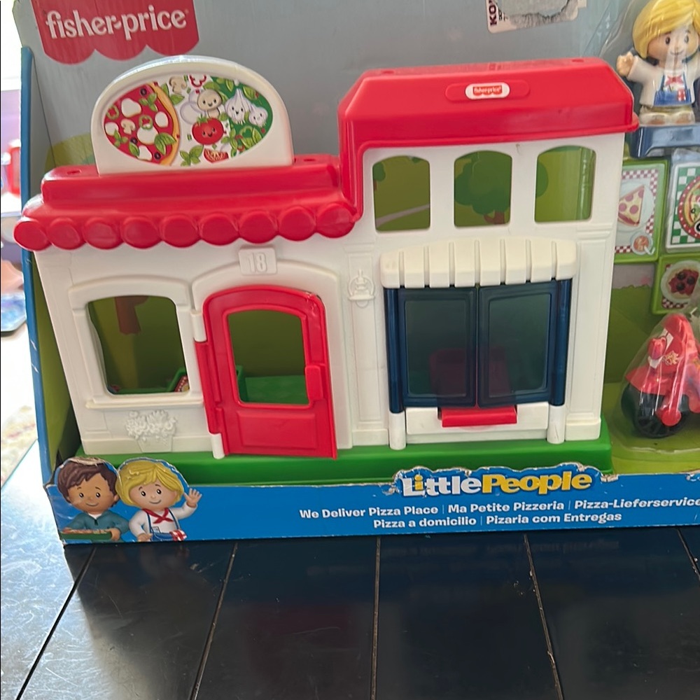 Fisher price little people pizza place